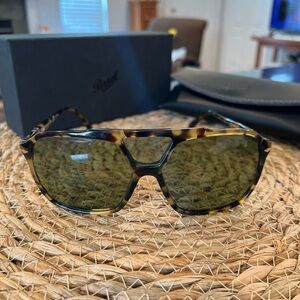 Persol Sunglasses/ PO3223-S Neutrals Tortoiseshell Resin / Vintage green lens